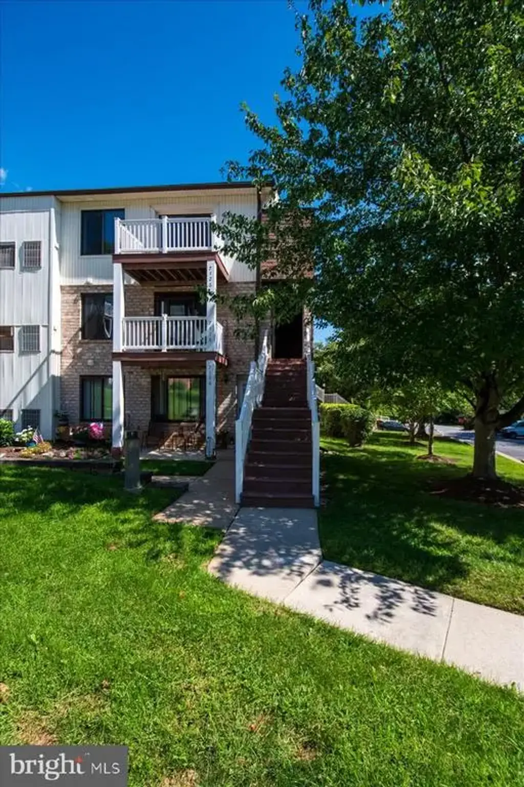 7126 Hilltop Dr #90, BROOKHAVEN