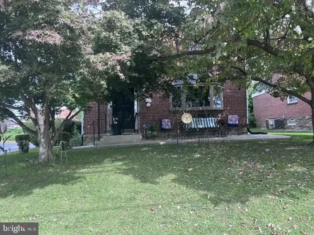 411 W South Ave, GLENOLDEN