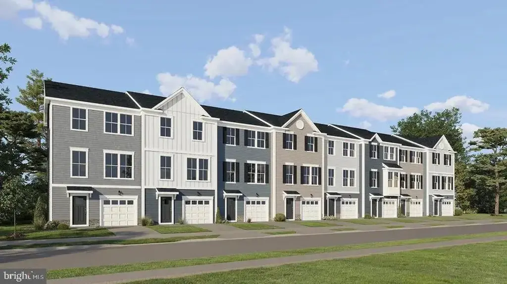 264 Gravenstein Ln #hs 78, MARTINSBURG