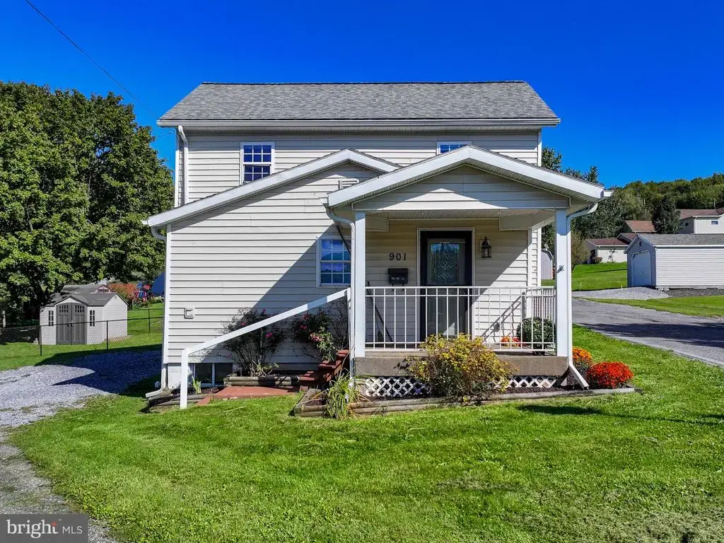 901 Donoughe St, GALLITZIN