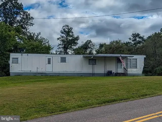 107 Deerfield Dr, Manns Choice