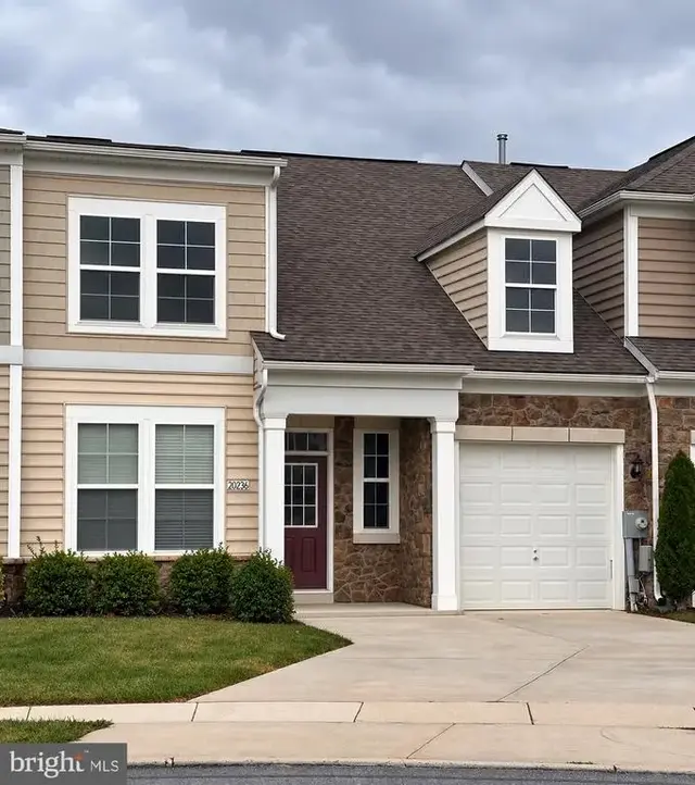 20236 Huntington Ct, Hagerstown