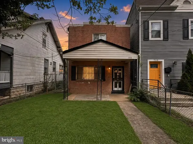 708 Alabama Ave Se, Washington