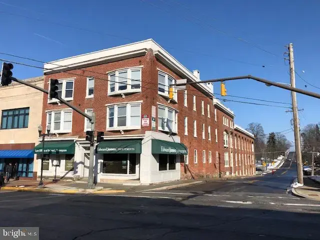 77 E Main St #307, Westminster