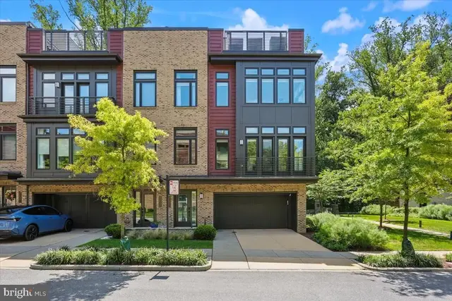 5352 Merriam St, Bethesda