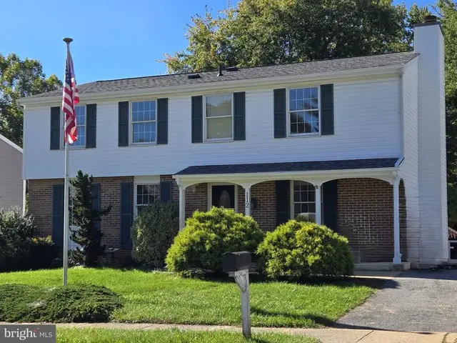 112 Cloverdale Ct, Mount Airy