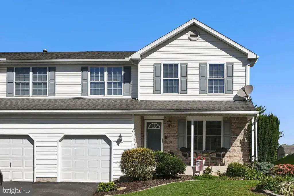 351 Oneida Dr, SINKING SPRING