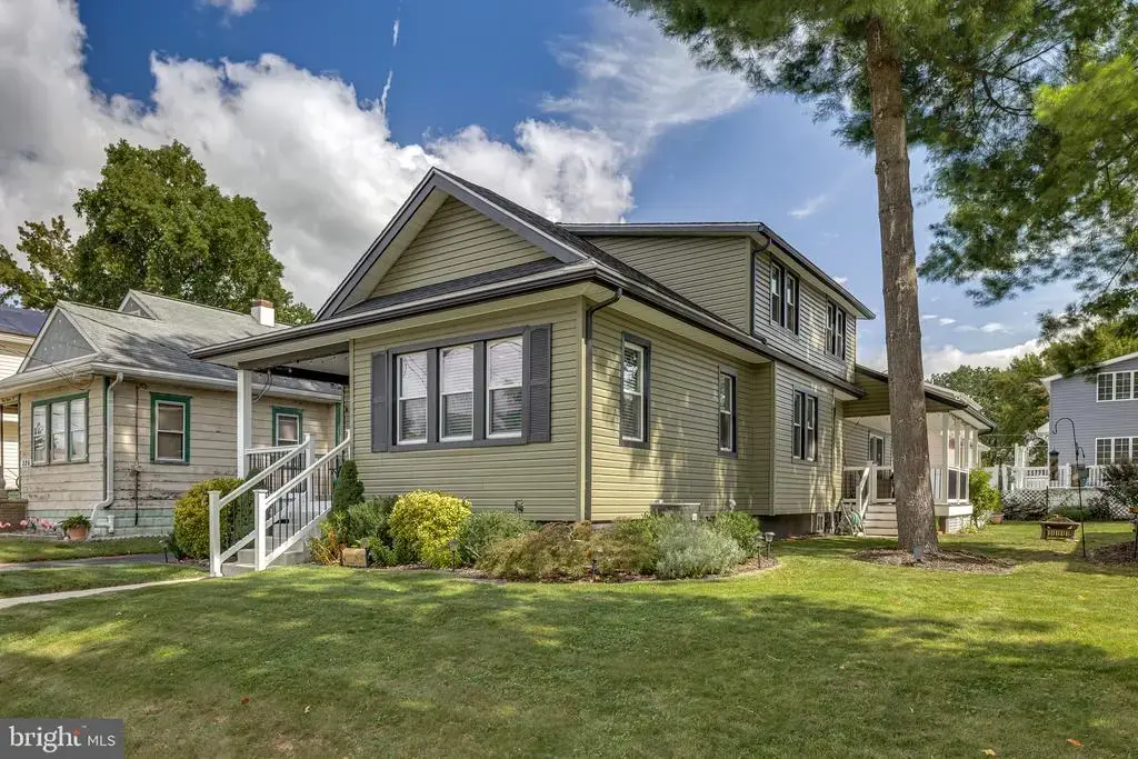 328 Bryant Ave, OAKLYN