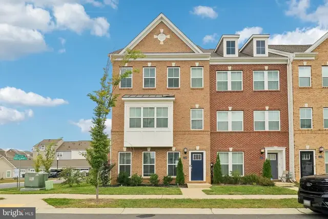 11529 Charlotte Bronte Ln, White Plains