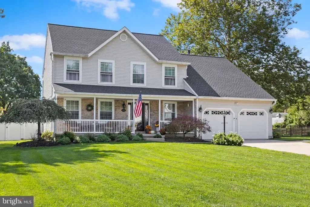 24 Meadow Ln, EASTAMPTON