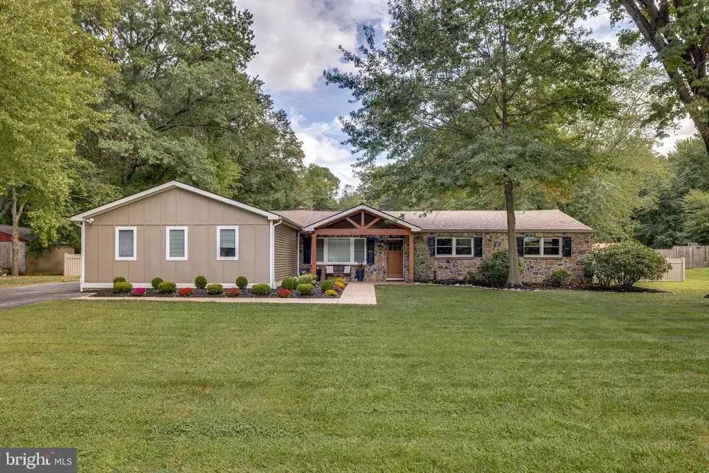 120 Waverly Ave, MOUNT LAUREL
