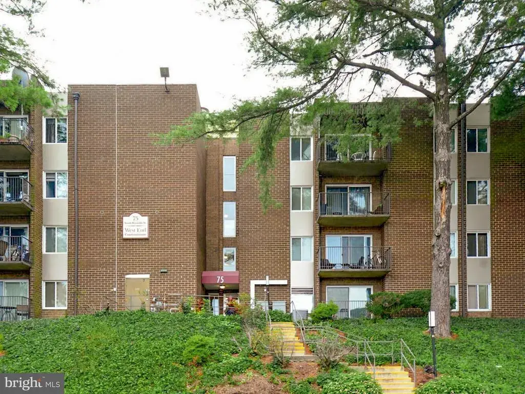 75 S Reynolds St #116, ALEXANDRIA