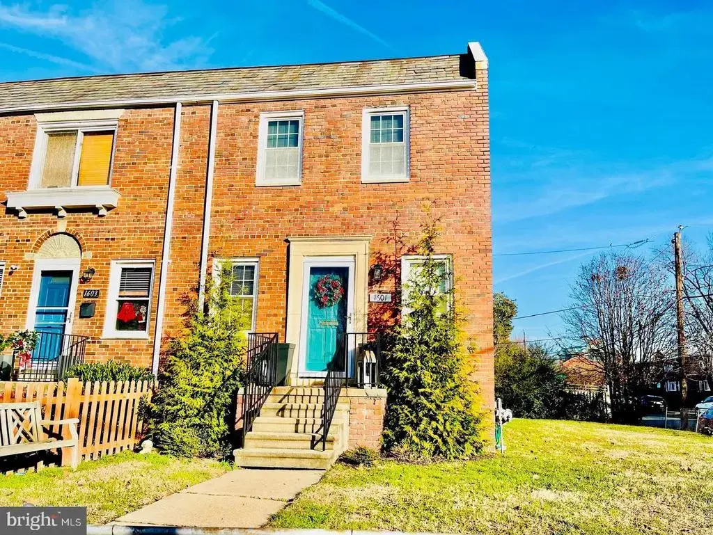 1601 Princess St, ALEXANDRIA