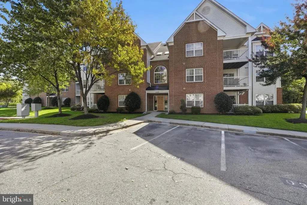 3702 Excalibur Ct #203, BOWIE