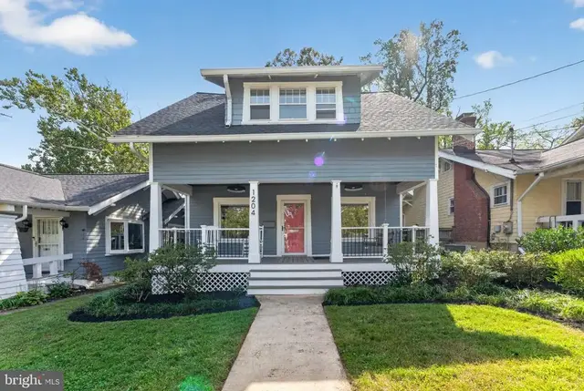 1204 Holly St Nw, Washington