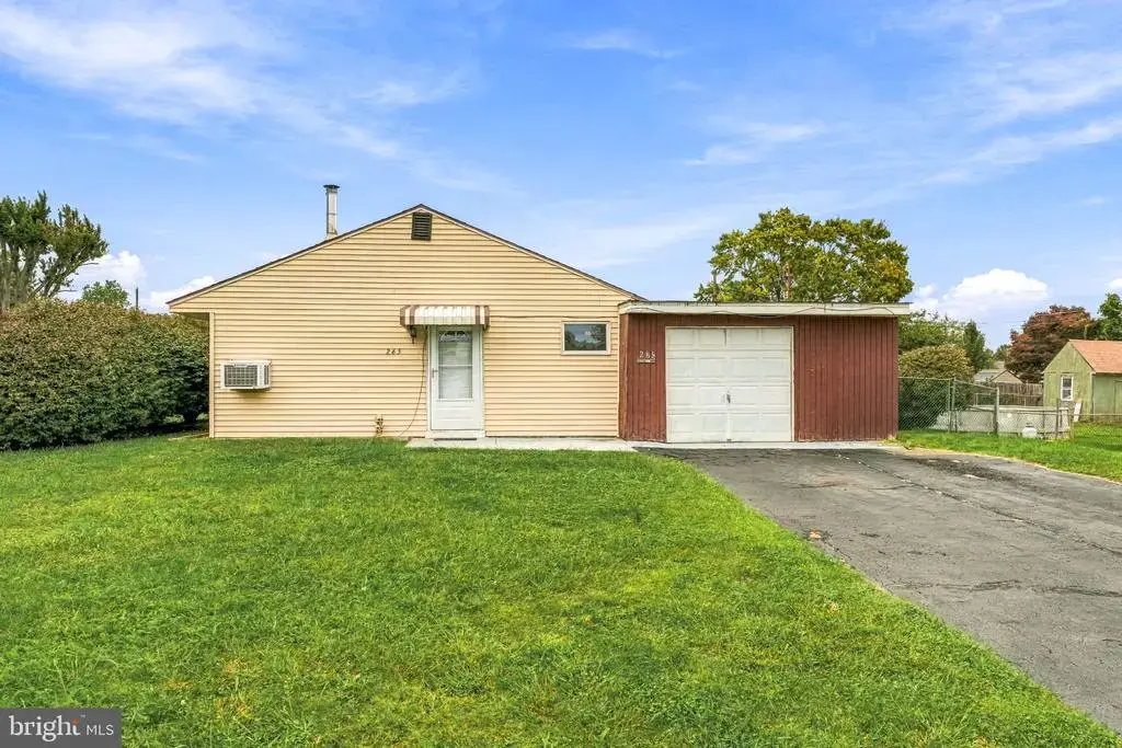 265 Wyandotte Rd, FAIRLESS HILLS