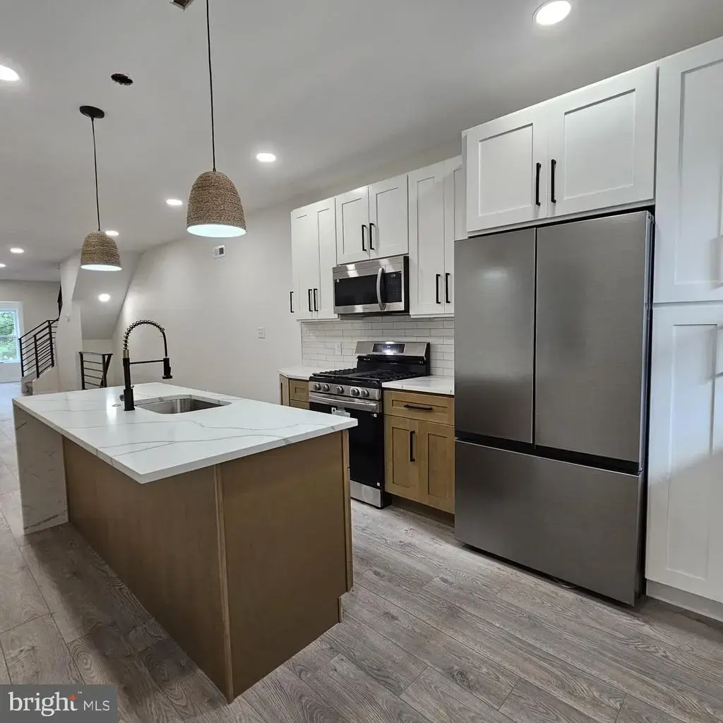 441 Cobbs Creek Pkwy, PHILADELPHIA