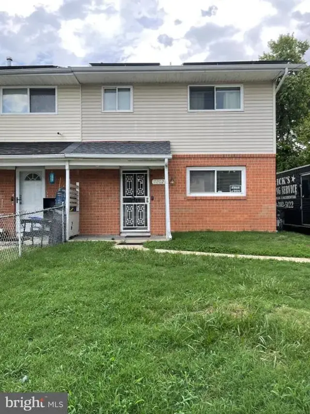 7202 G St, Capitol Heights