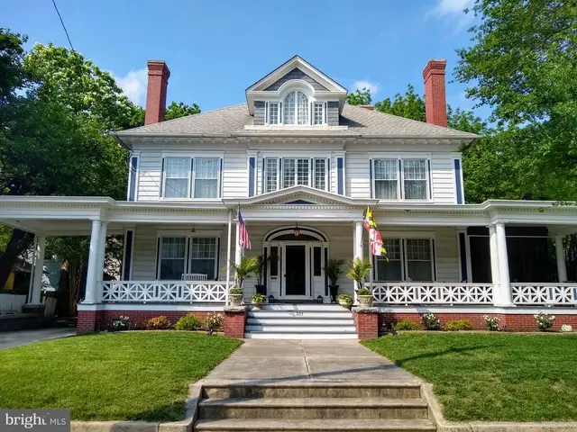 205 E Isabella St, Salisbury