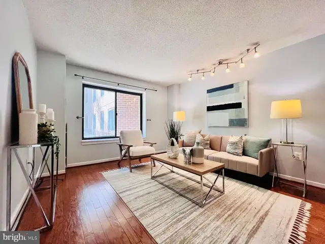 2111 Wisconsin Ave Nw #110, Washington