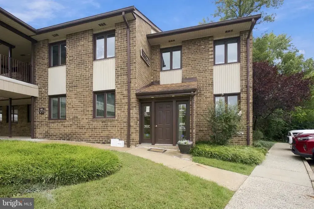 2917 Hunter Mill Rd #11 & 27, OAKTON