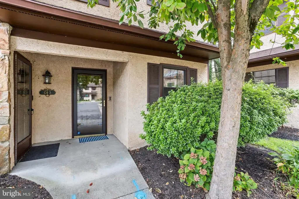 16 N Maple St #g3, WOODBURY