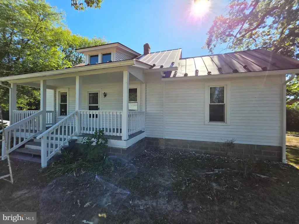 2861 S Spotswood Trl Trl S, LOUISA