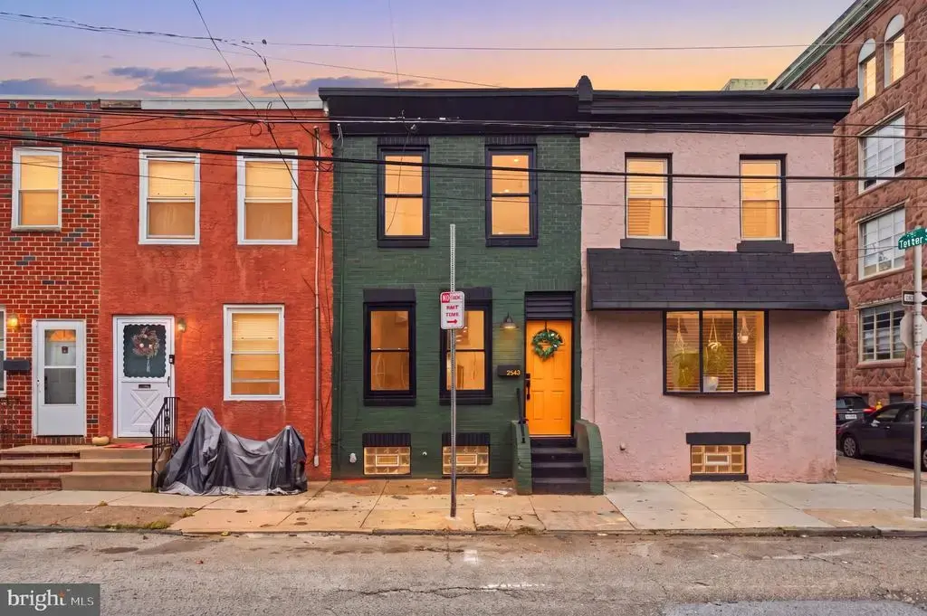 2642 Cedar St, PHILADELPHIA