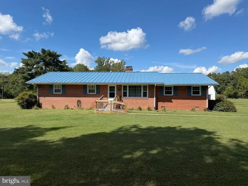 16184 Melville Ln, BOWLING GREEN