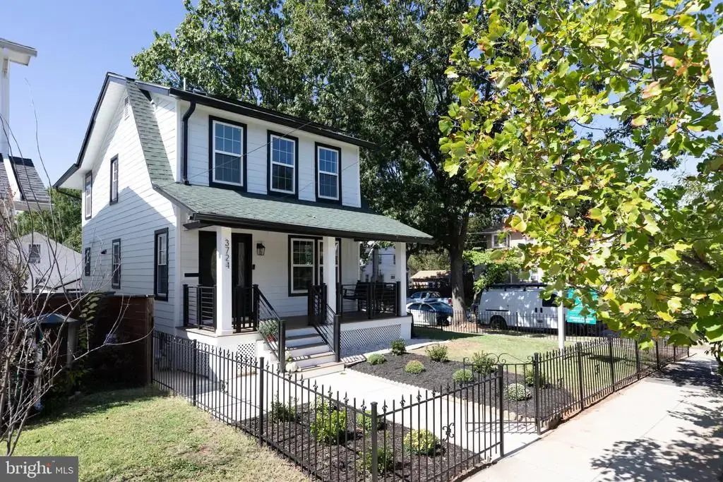 3724 24th St Ne, WASHINGTON