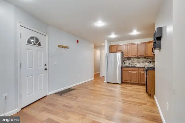662 N 13th St #1, Philadelphia