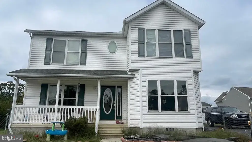 70 Cornwell Dr, ROMNEY