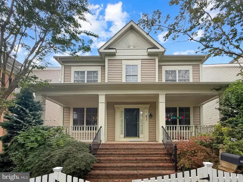 817 Royal Cres, ROCKVILLE