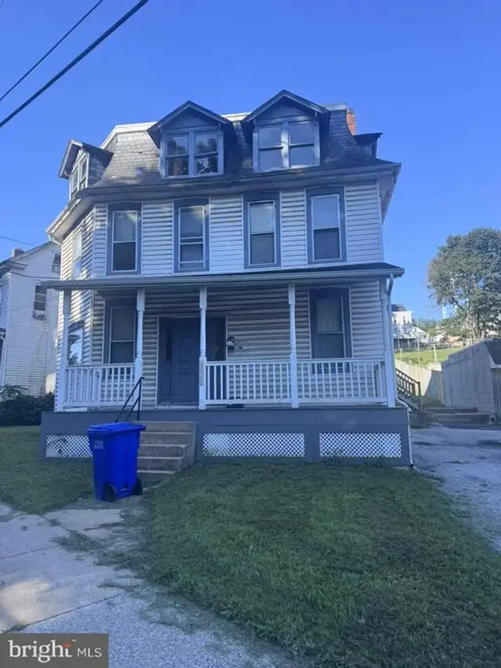 106 S Main St, YOE
