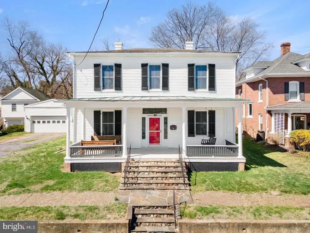 316 S Muhlenberg St, WOODSTOCK