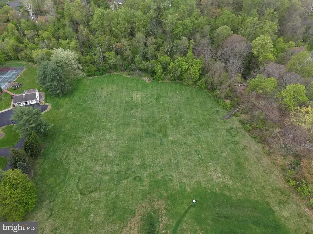 1280 Grenoble Rd, IVYLAND