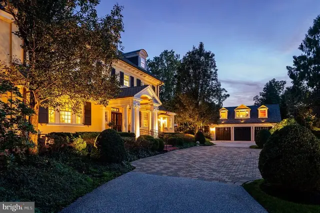 612 Winsford Rd, Bryn Mawr