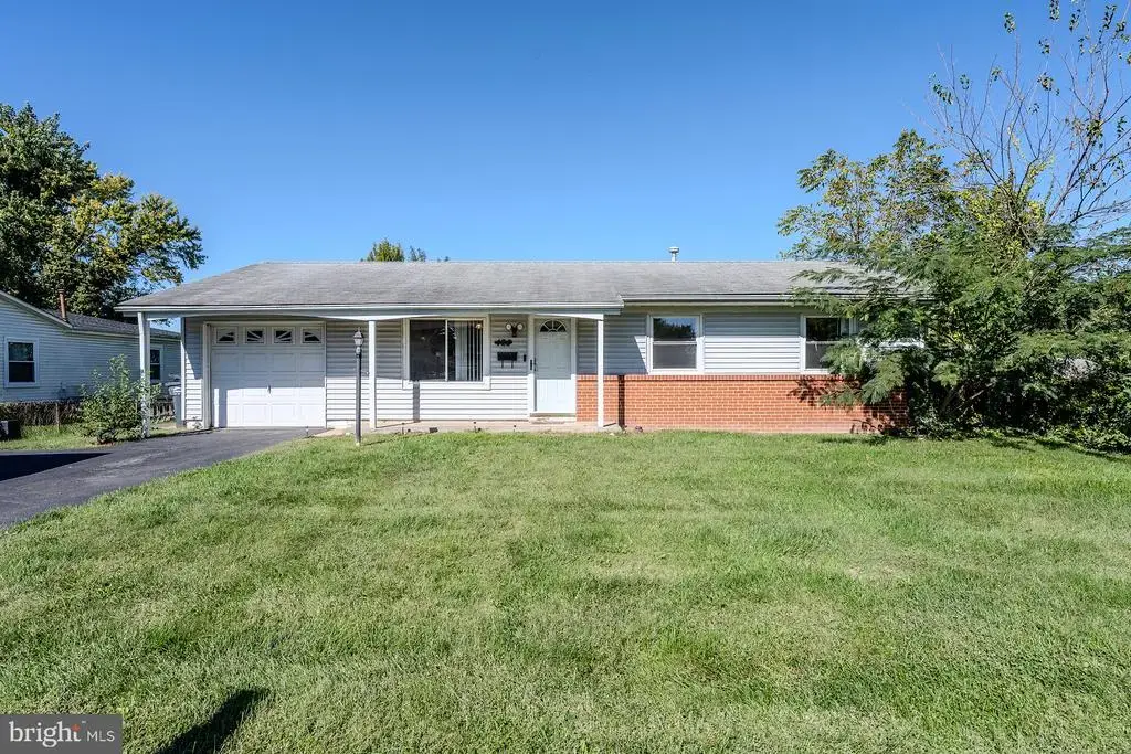 125 N Aspen Ave, STERLING