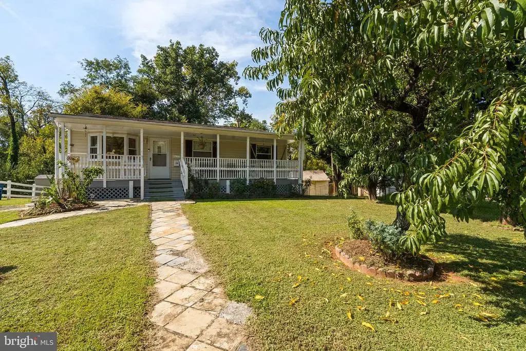7916 Manassas Dr, MANASSAS