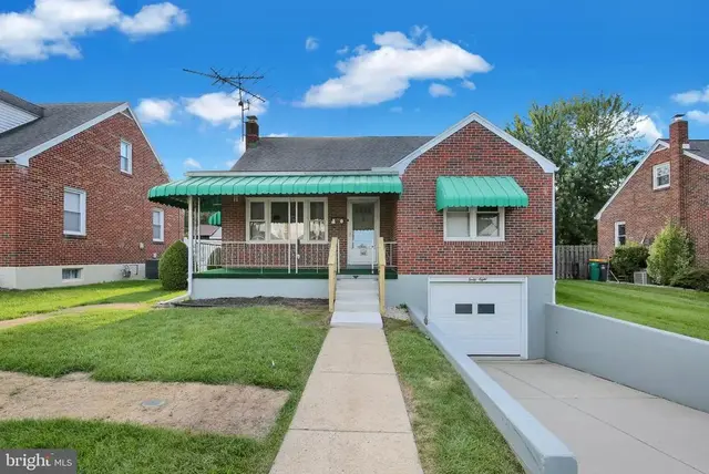 48 Keppel Ave, West Lawn