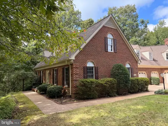 10037 Altamont Cir, Fredericksburg