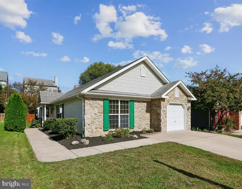 1027 Searay Ct, ABINGDON