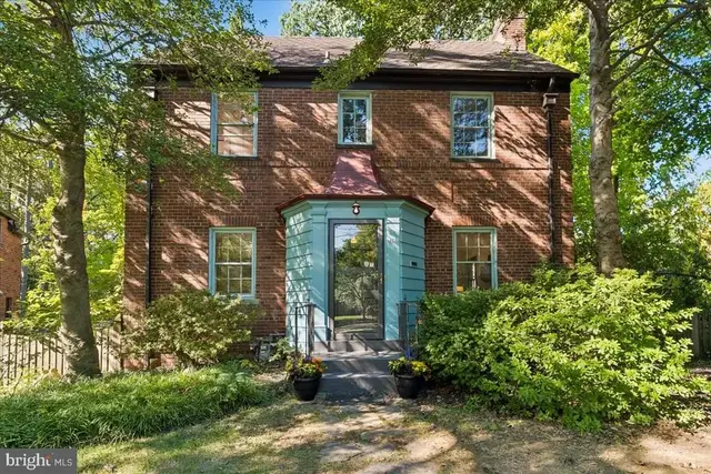 4129 Leland, Chevy Chase