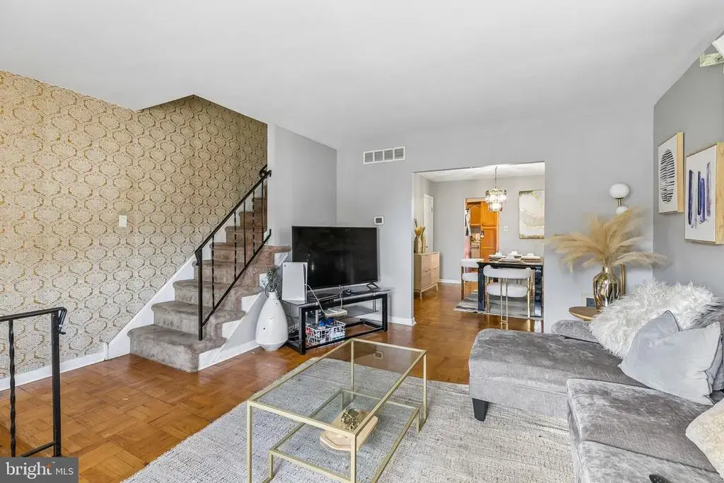 852 School Ln, FOLCROFT