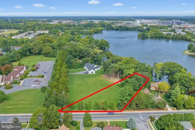 209 Walker Rd, Dover