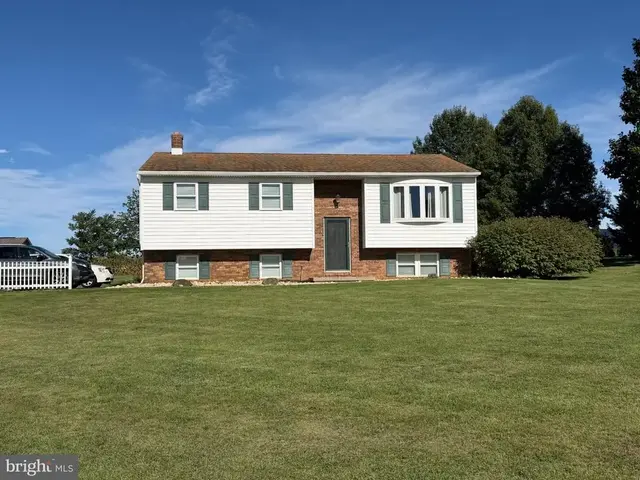 1446 S White Oak St, Lebanon