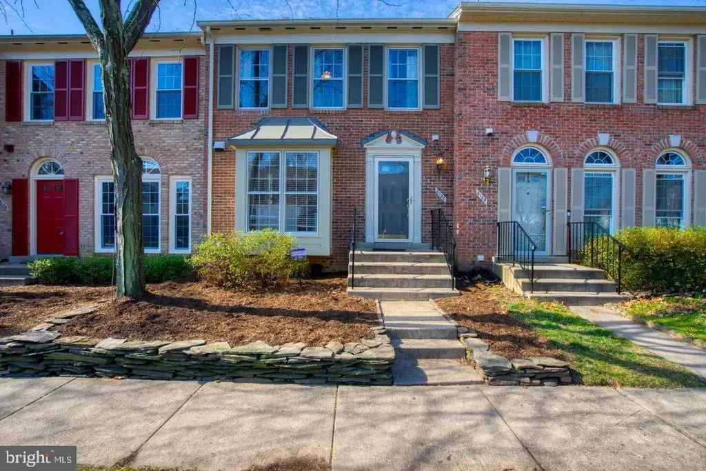6137 Summer Park Ln, ALEXANDRIA