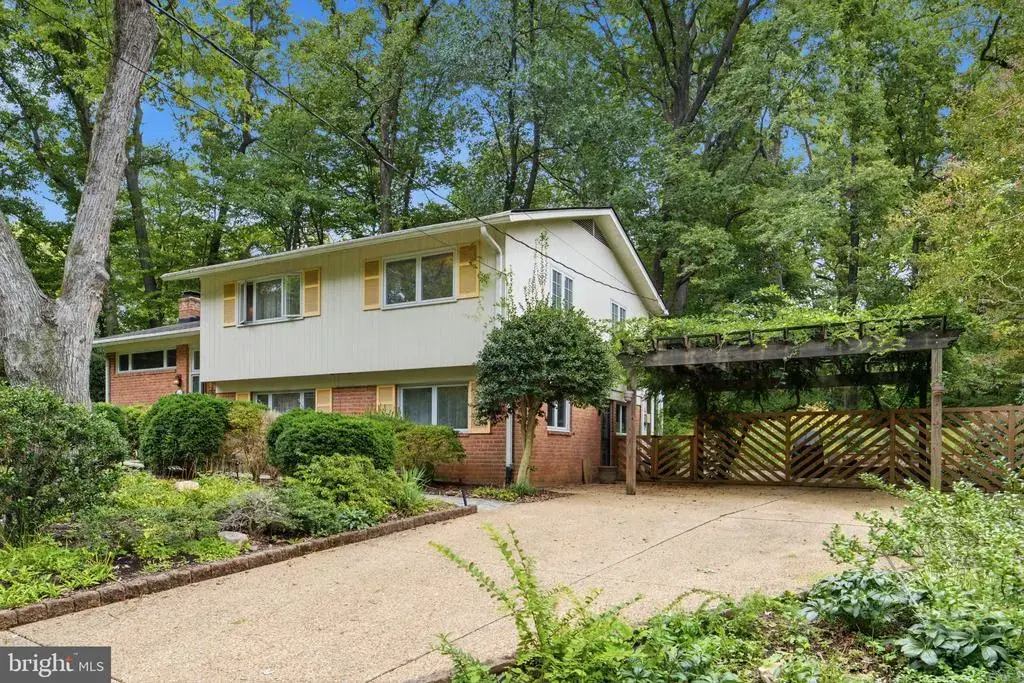 3305 Potterton Dr, FALLS CHURCH