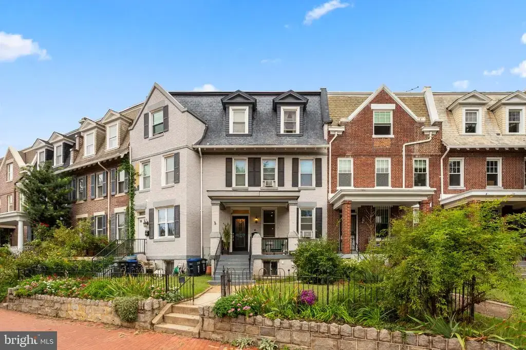 646 D St Ne, WASHINGTON