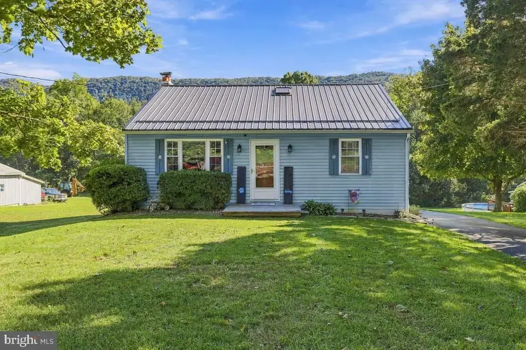 928 Path Valley Rd, FORT LOUDON